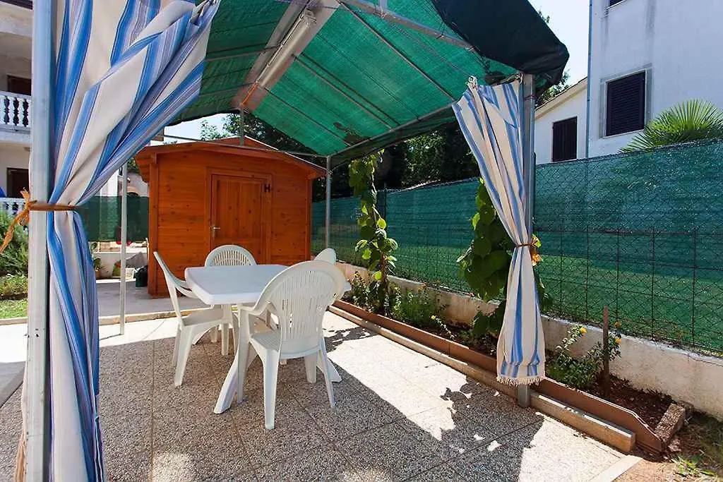 House And Apt In Porec - Istrien 42536 0*,